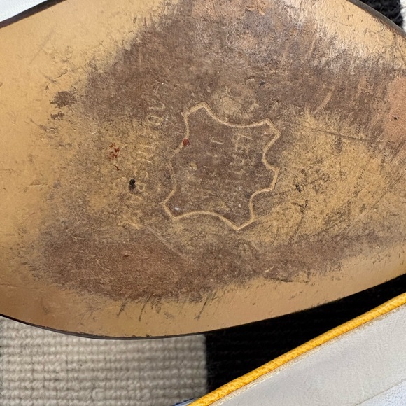 Vintage White Leather Pointed Pumps with Red Accents and Multicolor Dots - Picture 6 of 6